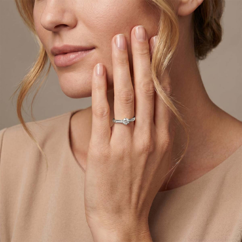 Solitaire Constance