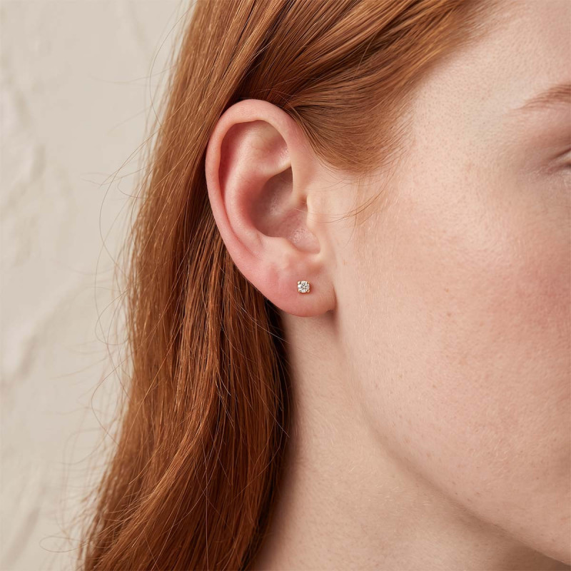Puces d'oreilles solitaires Melina