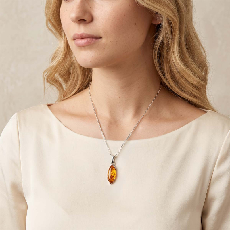 Pendentif Navette Lola